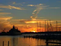 064.webp