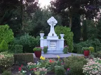 100_2594_600_450.webp