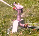 SR 15e rot mit Gusti-Schlitten.webp