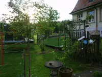 2016-05-28 Blick vom Eingang zum Gemüseacker2.webp