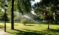 BAUER Kreis-und sektorregner SR 15 im Rosarium Baden - 11.webp