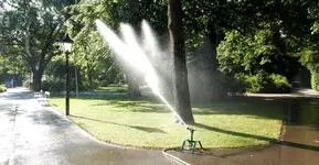 BAUER Kreis-und Sektorregner SR 15 im Rosarium Baden - 17.webp