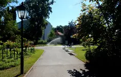 BAUER Kreis-und Sektorregner SB 82 im Rosarium Baden - 27.webp