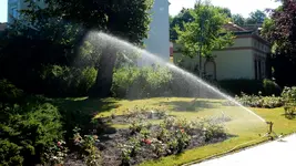 BAUER Kreis-und Sektorregner SB 82 im Rosarium Baden - 28.webp