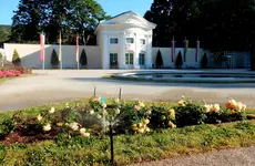 RAIN BIRD - Versenksprühregner im Rosarium Baden - 2.webp