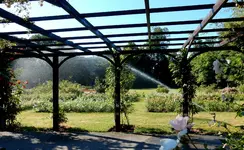 BAUER Kreis-und Sektorregner SB 82 im Rosarium Baden - 42.webp