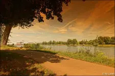 F022.webp