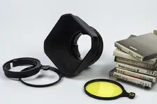 Gegenlichtblende und 70mm Steckfilter.webp