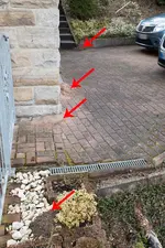 Mehrere-Erdhuegel.webp