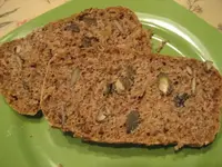 Körnerbrötchenanschn.JPG