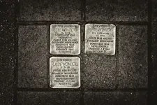 Stolpersteine01.webp