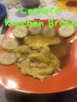 Knochenbrühe Frühstück.webp