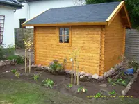 2 Gartenhaus.webp