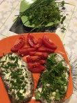 Brennesselbrot mit belag.JPG