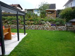 Rasen und Mauer Südseite_05.09.2020.JPG