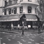 Straßencafe in Paris.jpeg