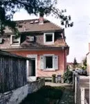 Hausrückseite-Garten-klein.webp