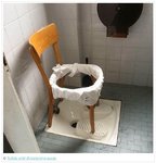 Toiletten der Welt_06_Stuhl.jpg