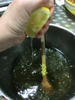 LöwenzahnblütenHonig2.webp