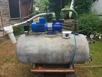 Hauswasserwerk-ORPU-SK32-2-mit-300-l-Kessel-Motoren.webp