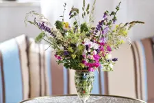 image001.webp