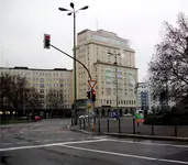 2009 Berlin Strausb HdKindes.webp