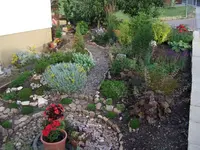 Bild 9 a Vorgarten 07-2009.webp