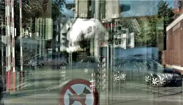 rflx08.webp