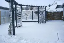 Zweit-Terrasse komplett eingeschneit_klein.webp