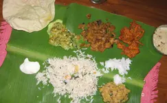 Indien auf dem Tisch.webp