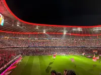 Lichteffekte im Stadion.webp