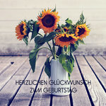 22-naturfoto-sonnenblumen-in-keramik-vase-weiss-text-herzlichen-glueckwunsch-zum-geburtstag.jpg