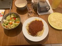 Salat & Spagetti Bolognese.jpg