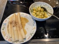 Spargel*Nussbutter*Petersilienkartoffeln.jpg