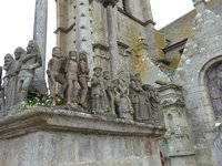 P1040841Saint Thégonnec.JPG