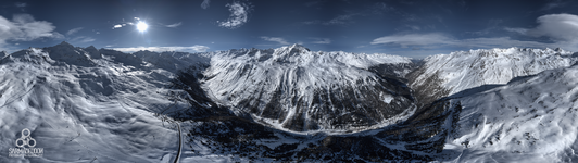 [Group0]-Deep_dive_PANO0001_26-26_Org_Exp_27684x9564_Texelgruppe_Ötztaler_Alpen_Similaun_Stu...webp