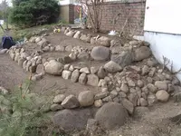 Steinbeet 23.04.2010 002.webp