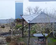 002.webp