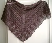 Dreiecktuch mit Perlenrand.webp