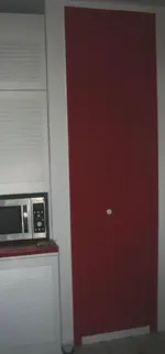 Besenschrank.webp