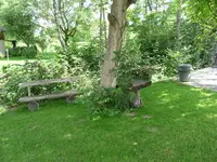Pavillon Wiese.webp