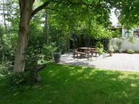 Pavillon vom Nussi aus.webp