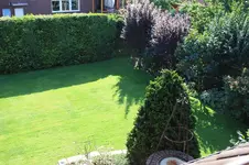 Aus dem Dachfenster.webp